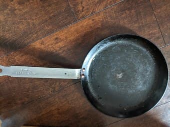 8" Sur La Table frying pan 1