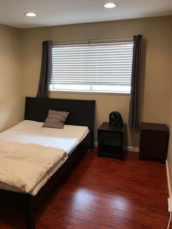 Short- or long-term lease 7min from campus 3