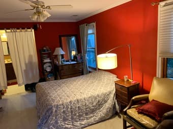 Large private bedroom with private bathroom in Menlo Park home (09/15) 1