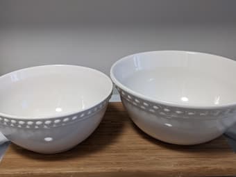 Large ceramic serving bowls 1