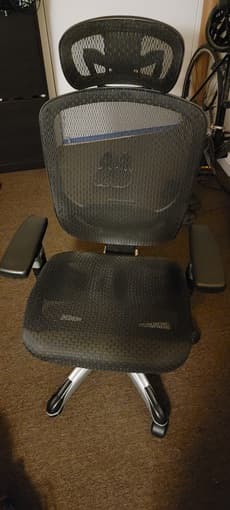 Staples Hyken Technical Mesh Office Chair 1