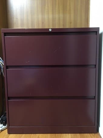 Steelcase 3 Drawer Lateral File Cabinet 1