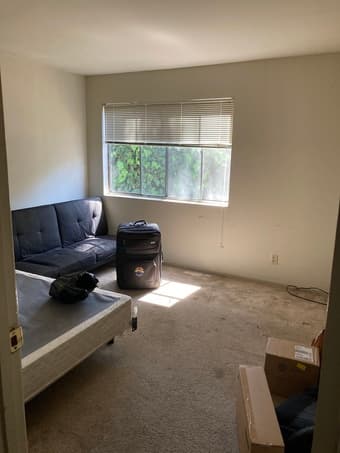 Bedroom w/shared bathroom in Mountain View apartment AVAILABLE OCT 1 1
