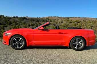 Pristine 2015 Mustang Convertible with <11,500 miles 1