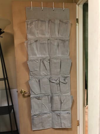 Free over the door shoe holder 1