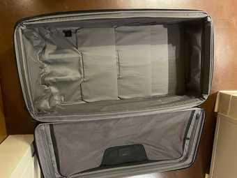 Large Tumi Suitcase. Like new, 40% discount 3