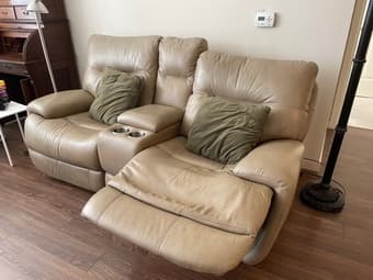 Leather loveseat  dual recliner 2