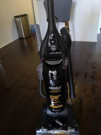 Eureka Vacuum cleaner with filter bags 2