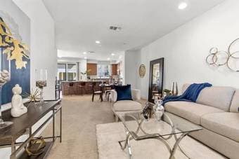 $1,750 / 4br - 200ft2 - Need housemate for master bedroom w/ private b 3
