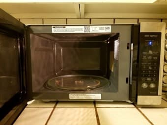 Microwave (NN-SC668S) 1