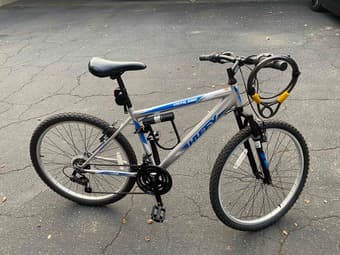 26" bicycle with front/rear lights and lock 1