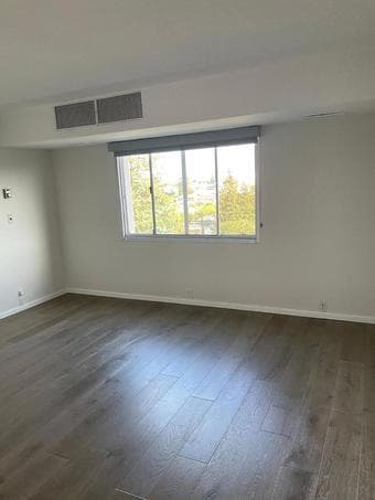 Private room in 3B/2B 5 min walk from campus 1