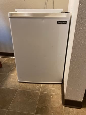 Mini fridge magic chef 1