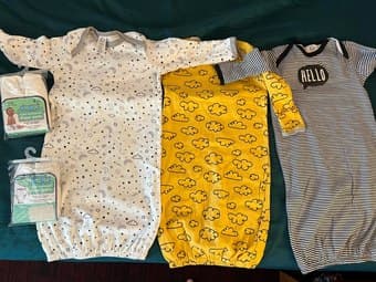Brand New Gerber Baby 3-Pack Gown+2 diaper pants 1