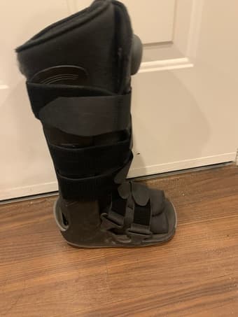 Crutches, walking boots for woman, i-walk 3