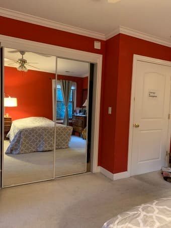 A beautiful master bedroom + bath in Menlo Park, 15min biking dist 3
