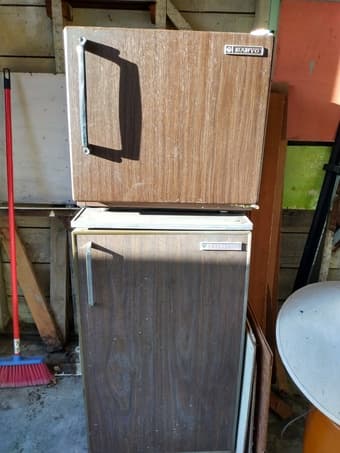 2 mini fridges 1