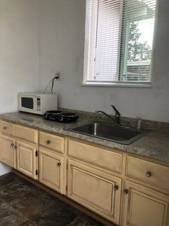 $1480 Furnished studio for rent in Palo Alto now. 3