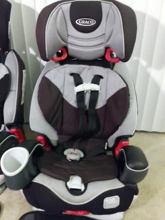 CRAGO CONVERTIBLE CAR SEATS $75/each 2