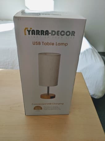 Dimmable desk lamp with 2 USB ports 3