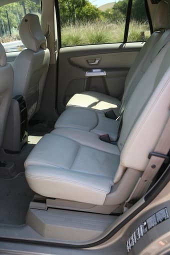 2004 Volvo XC90 AWD SUV 3