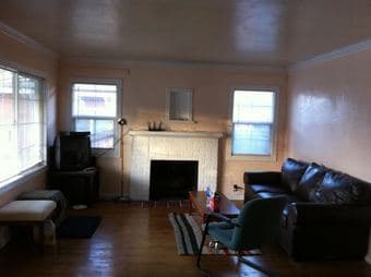 $890 private furnished room in single house Menlo Park rent March 1st. 3