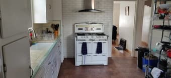 2BR/1BA house in RWC 3