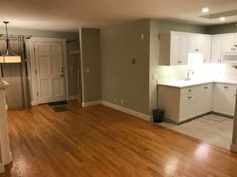 Furnished Studio Apartment in Downtown Palo Alto 3