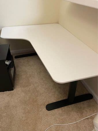 IKEA Bekant *motorized* sit/stand adjustable Left Corner Desk 1