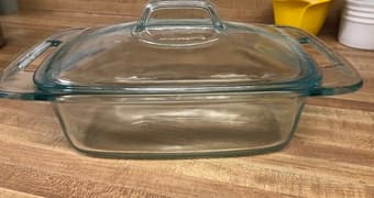 Pyrex oven dish 2