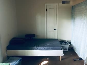 Menlo park living room for rent 门罗公园客厅出租，2022年4月起租 1