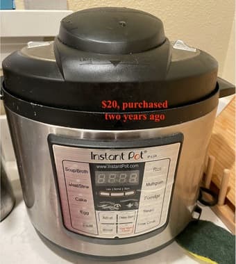 Instant pot, TV and TV cabinet 3