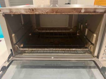 Cuisinart ® Deluxe Toaster Oven 2