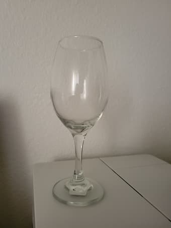 Wine glass 1