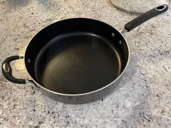 Tramontina large nonstick pan 1