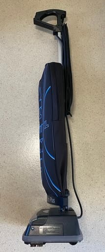 Super Light Upright Vacuum Cleaner 2