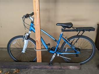 Schwinn Women's Bicycle + FREE Adjustable In-line Roller Skates 1