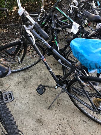 Schiwinn bike in great condition, 1 year old. 1