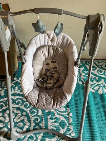 baby swing 1