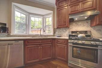 Gorgeous Master Bedroom for Rent in Newly Renovated Palo Alto Home 3