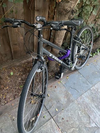 Trek FX 1 Stagger - 5mo used + lock 2