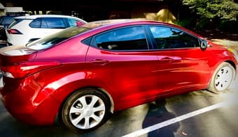 Red Hyundai Elantra 2013 4dr Sedan Limited 1