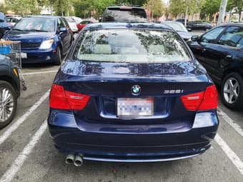 2011 BMW 328i 6-Cyl, SULEV, 3.0 Liter 2