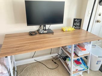 Nice desk, almost new 1