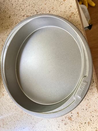 Round baking pan 1