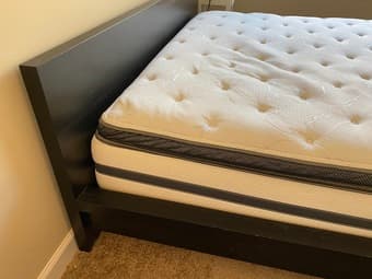 Beautyrest King size mattress and Ikea King frame 3