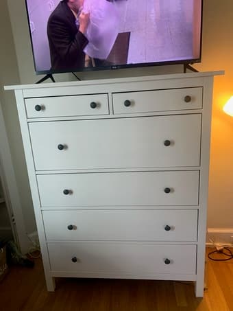 BEAUTIFUL WHITE CHEST OF IKEA DRAWERS FOR SALE 1