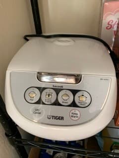 Moving Sale! - Bike, TV, Desk, etc. 3