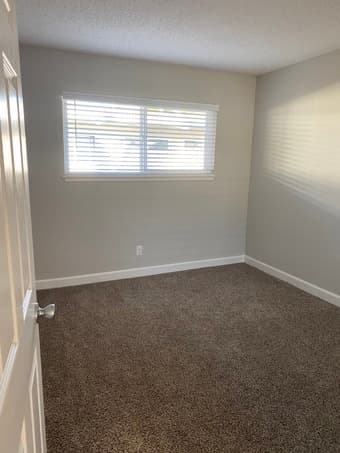 Looking for right tenant to share 2br/2ba apartment at Mountain View 2