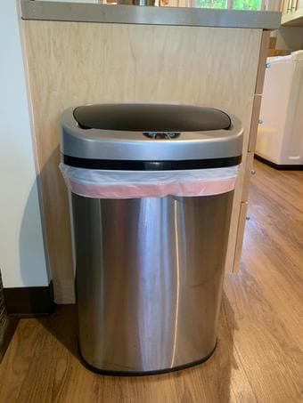 iTouchless 13 Gallon Trash Can 1